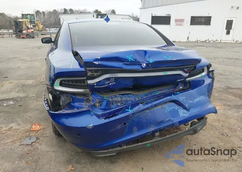2018 Dodge Charger Sxt Plus z USA, uszkodzony, nr VIN 2C3CDXHG5JH242828